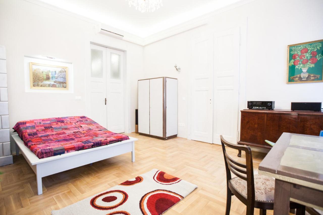 Apartment N40 By Small